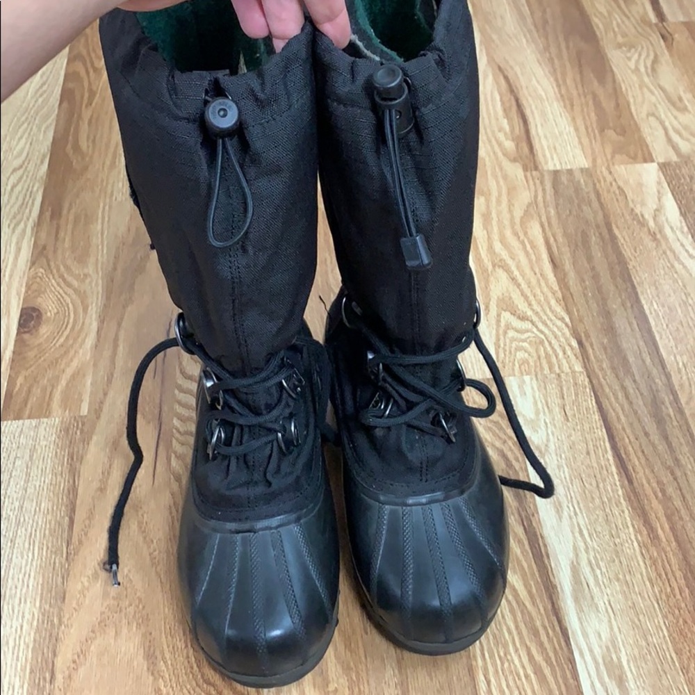 Sorel black snowfall insulated snow boot S7